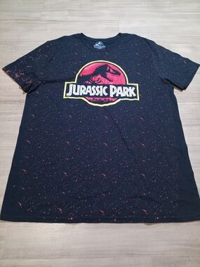 Jurassic Park Logo Black Short Sleeve Tee - Classic Movie Graphic